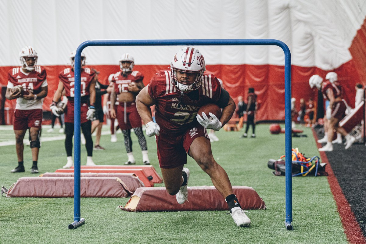 UMass Football tweet media