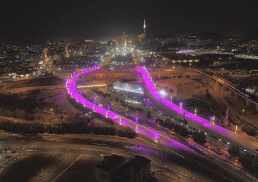 askmecca's tweet photo. افتتح نائب أمير مكة المكرمة يوم أمس طريق الملك عبدالعزيز بمشروع #وجهة_مسار  " وبشكل مؤقت وجزئي للحافلات المتجهة للحرم. 

ـ يمتد من طريق الأمير محمد بن سلمان للقادمين من جدة وبطول 4 كيلو فقط 

#اسال_مكه 
#مكة_المكرمة 
#السعودية https://t.co/G74hsHlFQ2