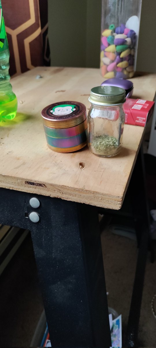W4llflower505's tweet photo. #420Girl #16twenty Spark it if ya got it! ๐๐จ๐จ https://t.co/UoPiODOazi