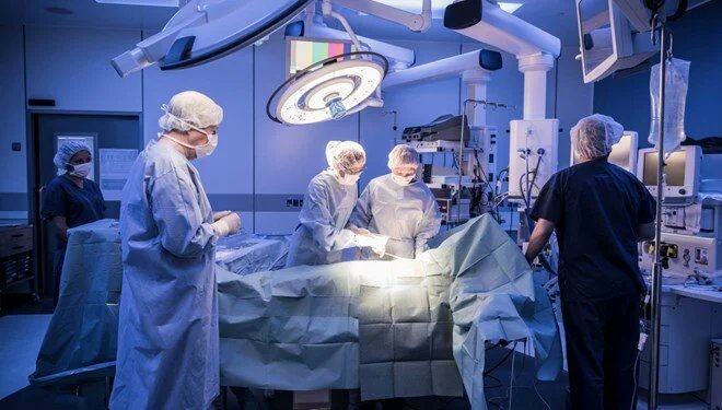 Kızılay kan stoklarının kritik seviyenin altına düşmesi nedeniyle kalp ameliyatlarının %30'unun ertelendiği, ameliyatların aciliyet sırasına göre gerçekleştirilmeye başladığı bildirildi.

(NTV)