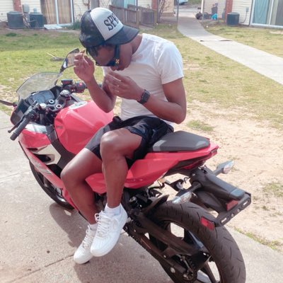 Graveyard12k's tweet photo. #NewProfilePic https://t.co/8gJKkWS4Rz