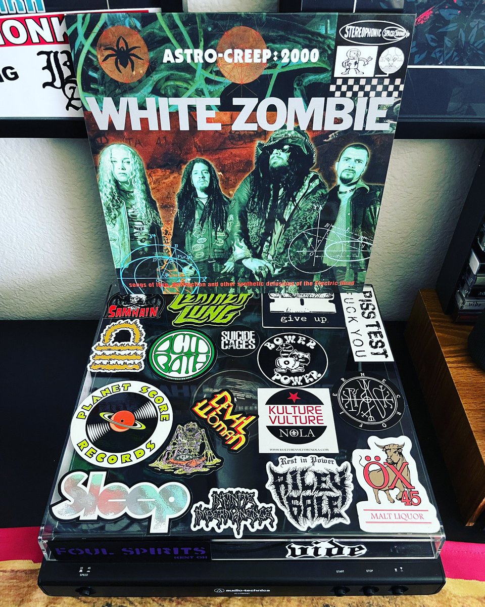 burn2akrisp's tweet photo. 28 years ago today, Rob Zombie released his last record that I can listen to all the way through.
#WhiteZombie
#AstroCreep2000
#SongsOfLoveDestructionAndOtherSyntheticDelusionsOfTheElectricHead https://t.co/I1JNwl2jMu