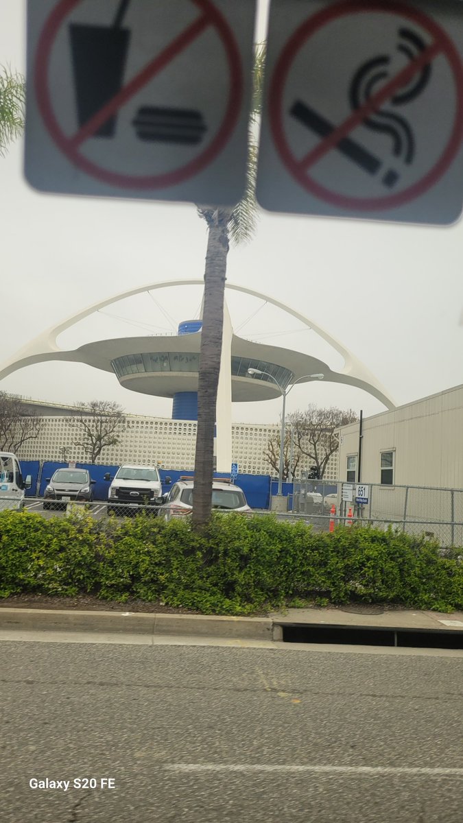 M1nCoop's tweet photo. Just landed in LA, Finally get to visit #GTAV irl
Expecting a special welcome from @TrippyComms😅 https://t.co/nQx4fvz0vC