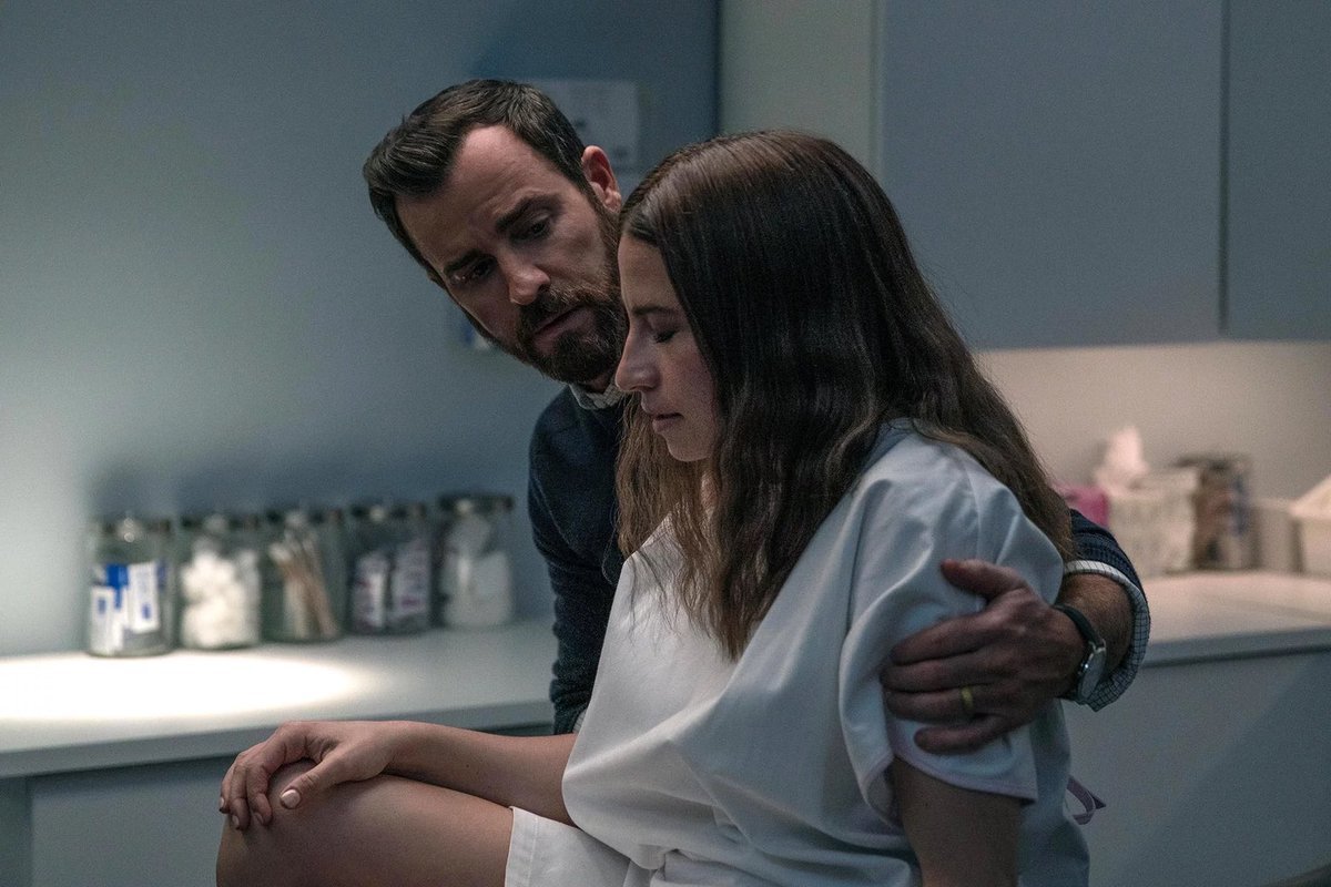 wontbefixedpl's tweet image. #FalsePositive Pierce Brosnan w roli creepy lekarza wypadł dobrze. Ogólnie film nawet miejscami pobudza do ciekawych przemyśleń. Na plus że jako horror nie idzie w najbardziej oczywiste motywy. Jest tu zalążek naprawdę dobrego filmu ale niestety zmarnowany. Mimo wszystko, zawsze…