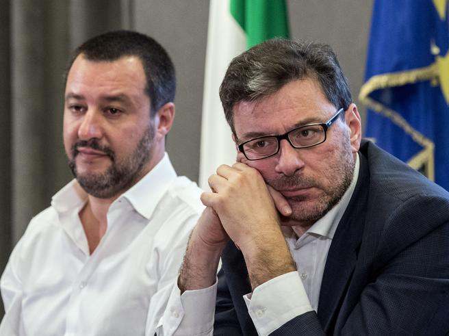 pietrogiliberti's tweet photo. Il #Governo #Meloni taglia le #pensioni degli #italiani. #Giorgetti comunica il taglio di #10MLD in 3 anni.
#Quota100 di #Salvini ci è costata 11 MLD in 3 anni.
I deficienti che li hanno votati dovrebbero vergognarsi.
#ilpeggior_GOVERNO_disempre https://t.co/eqhKSfb3mB
