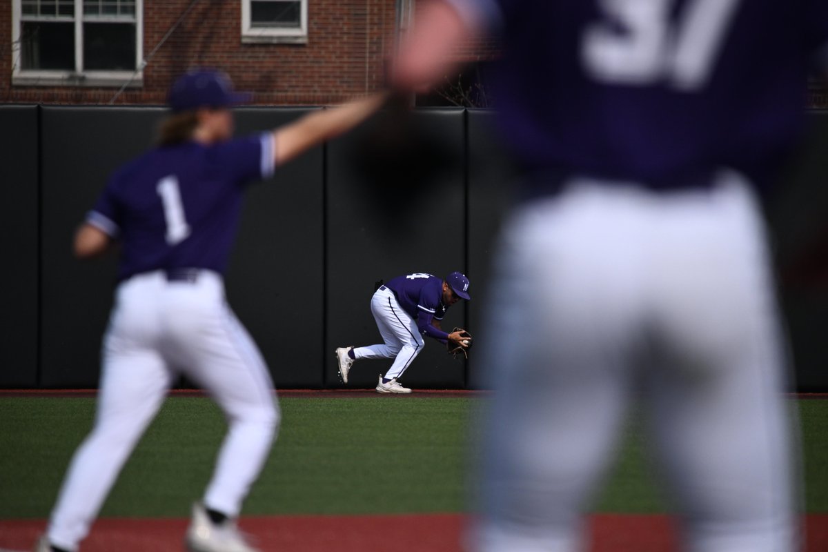 Northwestern Baseball (@nucatsbaseball) on Twitter photo KEVIN FERRER ARE YOU KIDDING ME?!
<a href="/kf224/">Kevin Ferrer</a> robs UIC of a HR then doubles off the runner at 2B ๐ฅ KEVIN FERRER ARE YOU KIDDING ME?!
<a href="/kf224/">Kevin Ferrer</a> robs UIC of a HR then doubles off the runner at 2B ๐ฅ