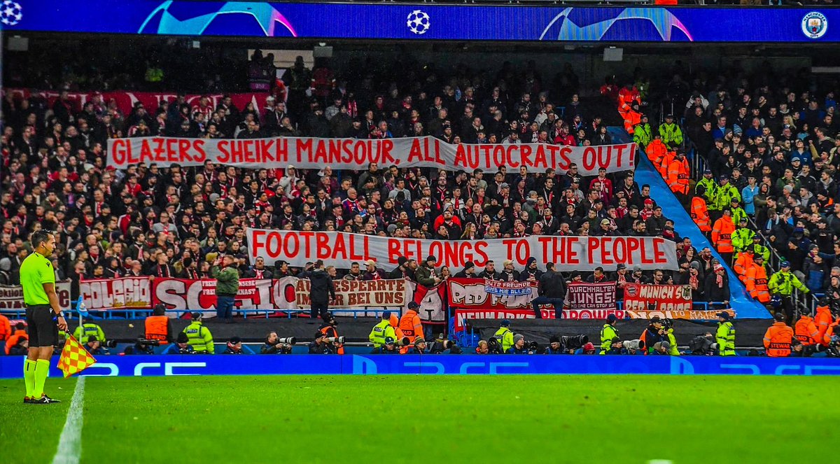 eurofootcom's tweet photo. 📢🇩🇪 Bayern Munich fans: "Glazers, Sheikh Mansour, all autocrats out. Football belongs to the people." https://t.co/y2Pv5G4hIW