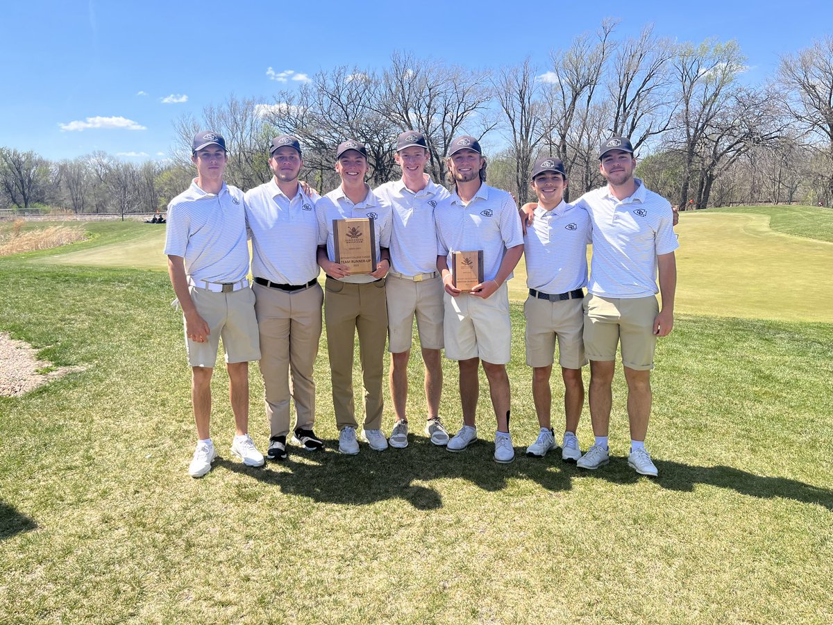 OttawaUGolf's tweet photo. Men’s team was finally at full strength this week. 298 round ☝️ followed by a 291 round ✌️Towey goes 69 - 69 to finish second. https://t.co/EHf6zj43O0