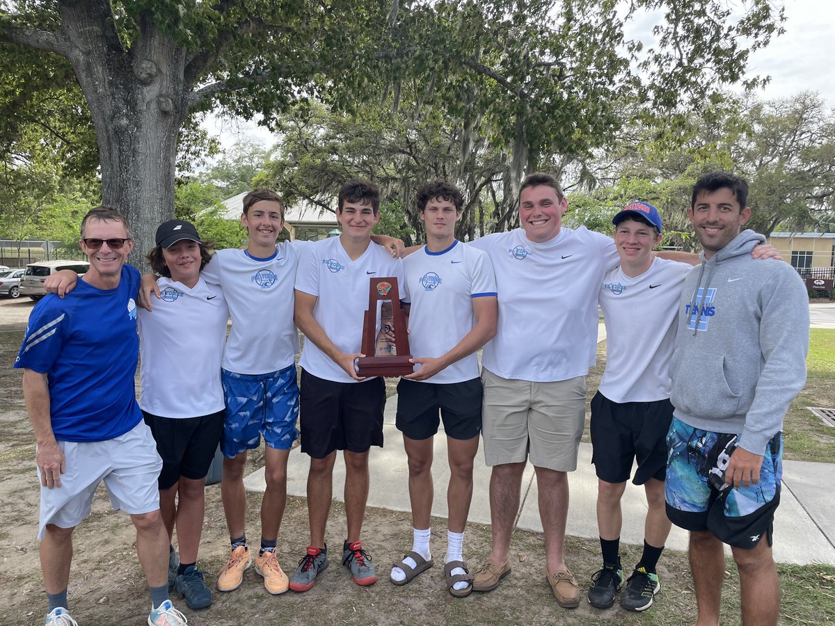Congratulations to the @pkyongedrs varsity boys tennis team who won every district match to win districts for the 9th year in a row! #🎾 #proudprincipal