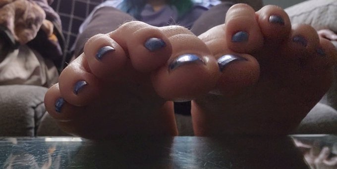 Toes-Tuesday ! 🦶 #feetworship #feetpicsforsales #feetfinder #onlyfans #dmsopen #dmme #sellingcontent<a href="/tag/feetworship"class="tags">#feetworship</a><a href="/tag/feetpicsforsales"class="tags">#feetpicsforsales</a><a href="/tag/pornhub"class="tags"><span>#pornhub</span></a><a href="/tag/tipme"class="tags"><span>#tipme</span></a><a href="/tag/dmme"class="tags"><span>#dmme</span></a><a href="/tag/onlyfans"class="tags"><span>#onlyfans</span></a><a href="/tag/cashapp"class="tags"><span>#cashapp</span></a><a href="/tag/sellingcontent"class="tags"><span>#sellingcontent</span></a>