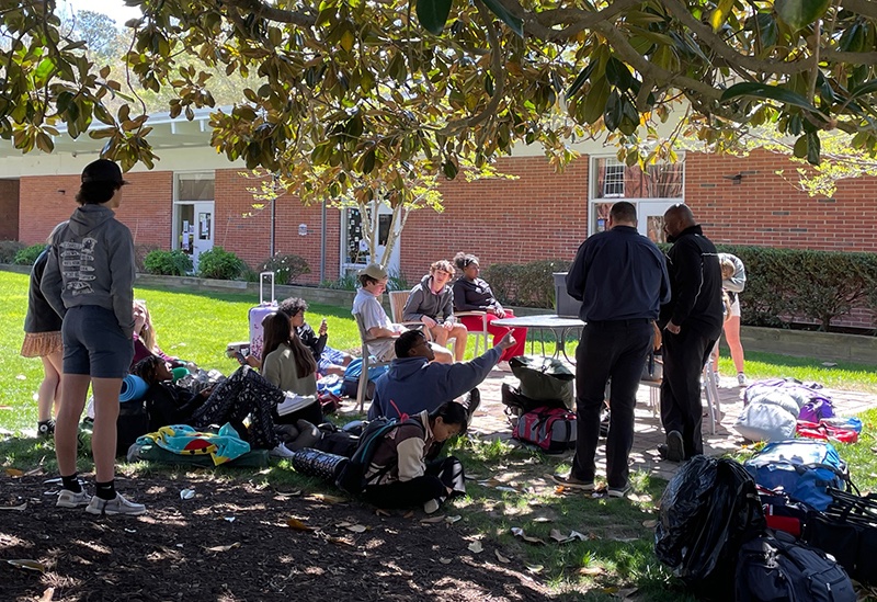 CCSrightnow's tweet image. Immersion Trip prep today with the 10th graders! The excitement builds ... tomorrow, they&apos;re off to the top of the watershed! #RiverTime #SetYourCourse #SecondCentury