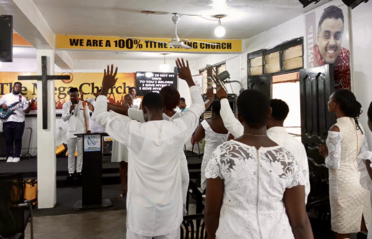 QCCDarkuman's tweet photo. Sunday Service - 09.04.23
Preacher - Rev. Aboagye Blankson
Theme - THE SUPERNATURAL ABILITIES OF THE BLOOD.
#anagkazoassemblies #attemptgreatthings #sundayservices #yearofbeingthankful #Tithing
#firstandsecondservice #resurrectionsunday #HeIsRisen #HeIsAlive https://t.co/HHIjgc6VXm