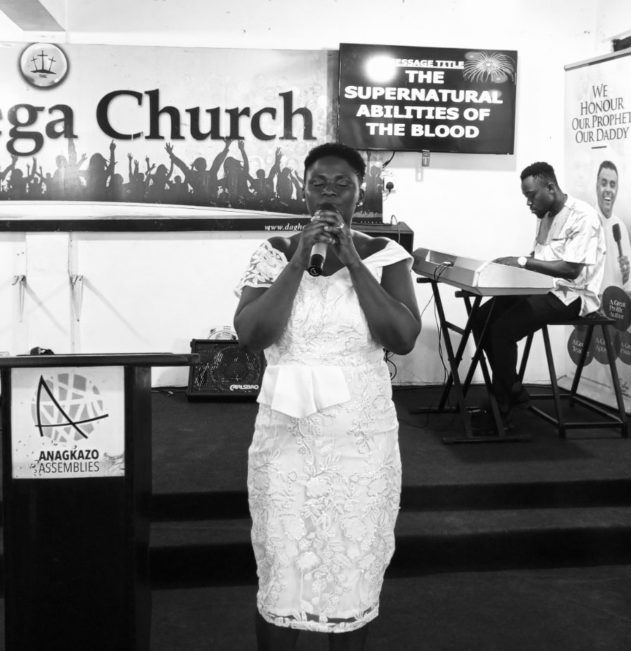 QCCDarkuman's tweet photo. Sunday Service - 09.04.23
Preacher - Rev. Aboagye Blankson
Theme - THE SUPERNATURAL ABILITIES OF THE BLOOD.
#anagkazoassemblies #attemptgreatthings #sundayservices #yearofbeingthankful #Tithing
#firstandsecondservice #resurrectionsunday #HeIsRisen #HeIsAlive https://t.co/HHIjgc6VXm