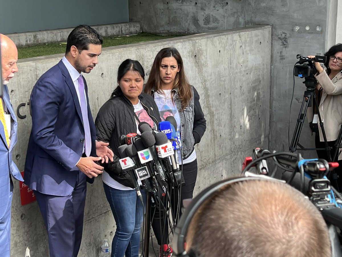 abc7sid's tweet image. The mother of a teen who #overdosed on #fentanyl last fall, will testify before the state #senate urging them to pass a bill to prevent fentanyl overdoses. More @ABC7 at 3 and 4.