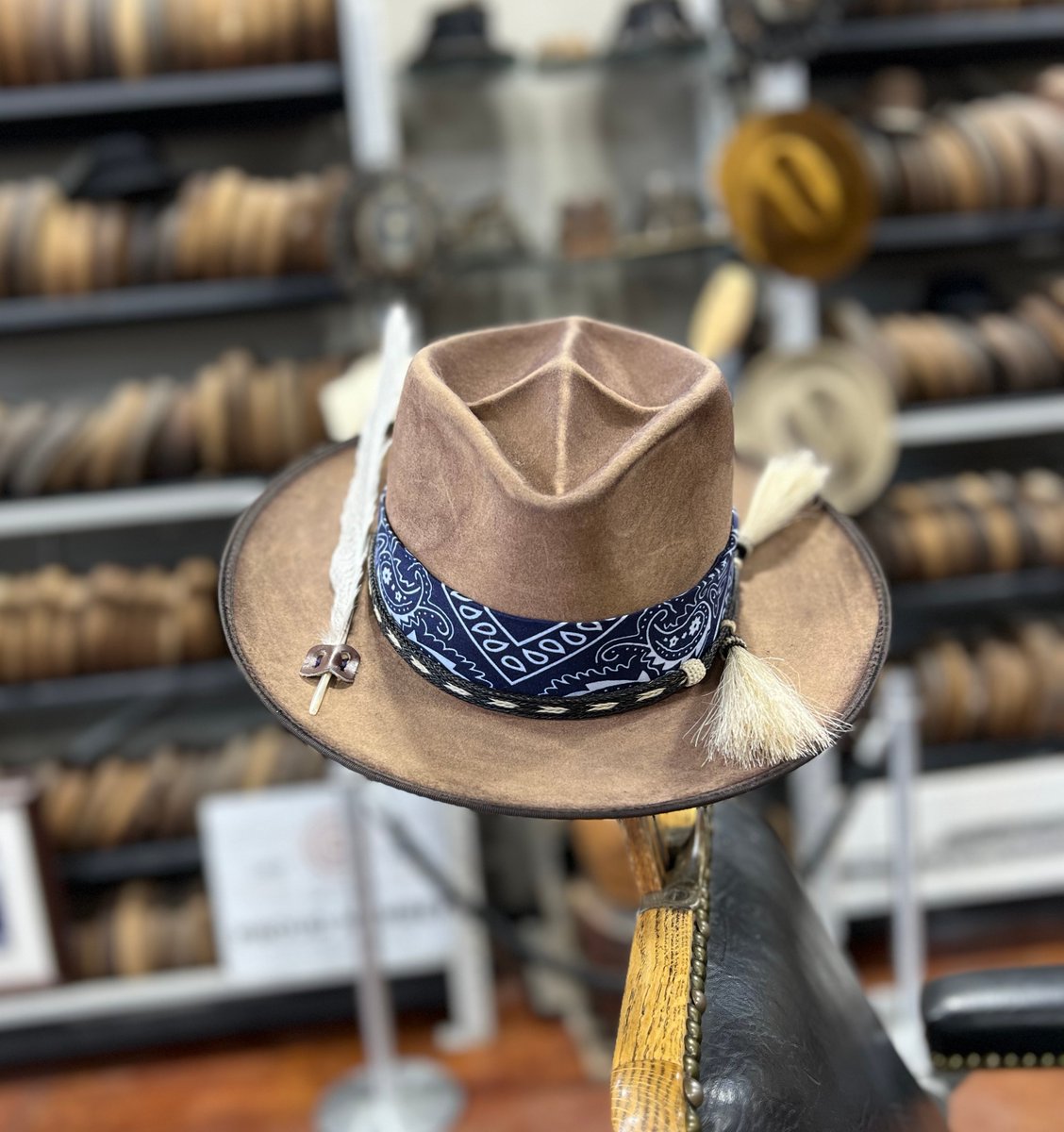 GreeleyHatWorks's tweet image. #customiscool 🤘🏼🦫🎩