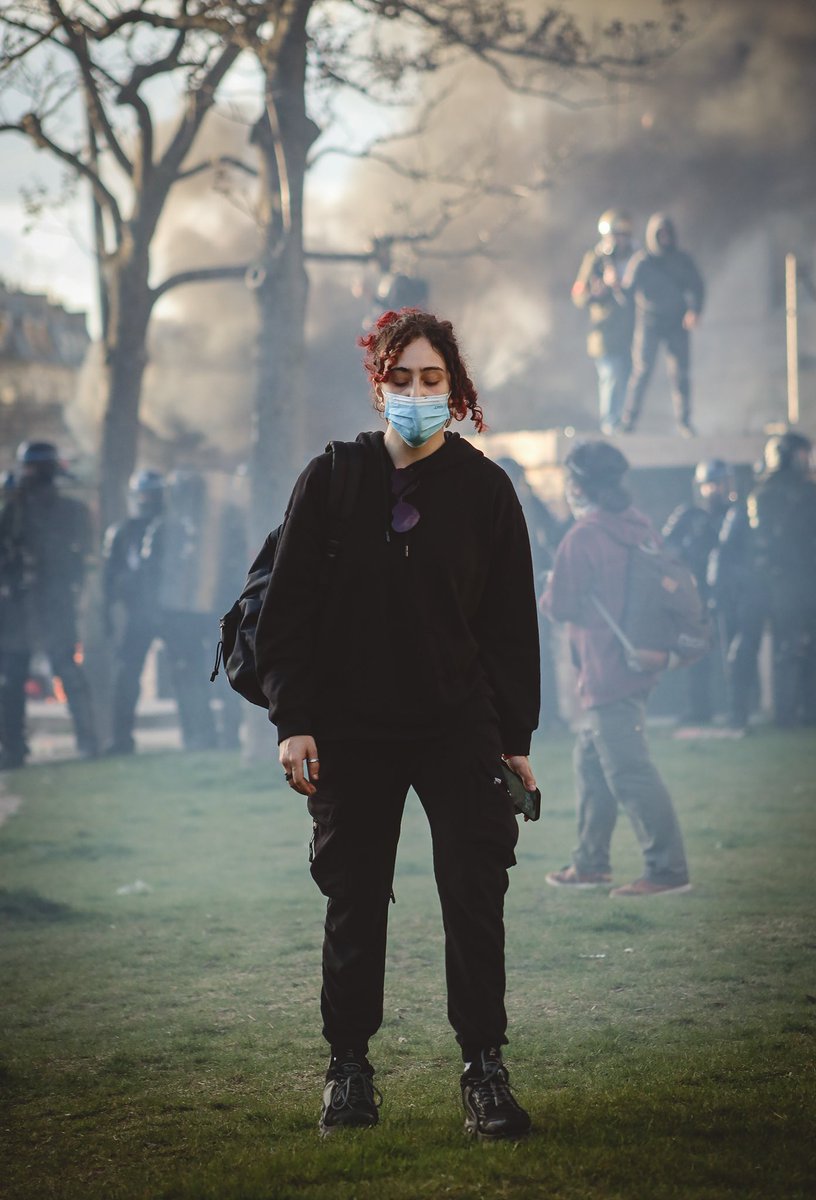ForetFantome's tweet photo. #reformedeseetraites #retraite #photographiedocumentaire #placeditalie #politique #greve6avril #GreveGeneraleIllimitee https://t.co/TP3Xs3dUdc
