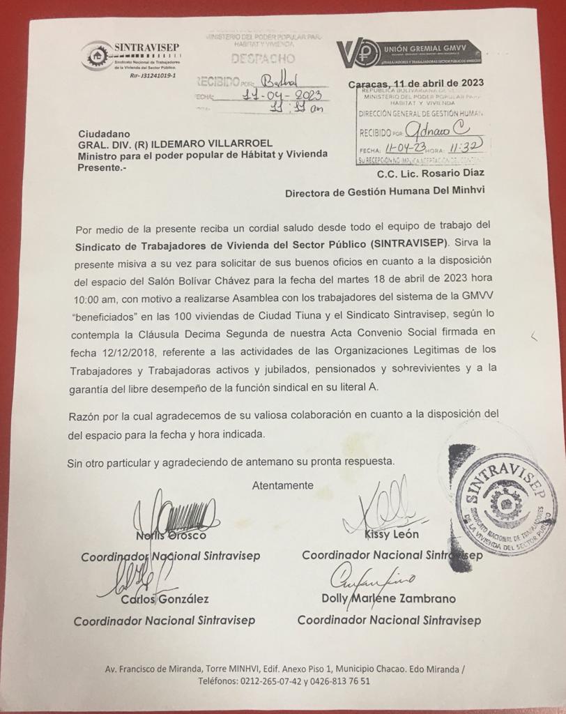 Yiserc's tweet image. Hoy #11Abr el Sindicato de los trabajadores de la #GMVV SINTRAVISEP entrego en despacho una misiva en la cuál solicita los espacios para realizar una Asamblea con los beneficiarios de las #100Viviendas en Fuerte Tiuna, ya que no han obtenido respuesta. 
#NoPudieronNiPodrán