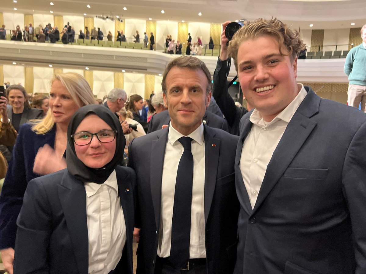 SaniyeCalkin's tweet photo. Trots op onze dochter. Die zo met haar passie bezig is en doet waar ze echt van houdt😍 https://t.co/IakJbyJa9A