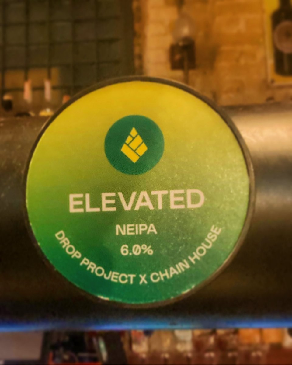 craftbeercoEC3's tweet photo. Oh hi @dropprojectbrew X @ChainHouseBrew Elevated! We were just thinking about a tasty, piney 6% NEIPA and here you are! Love you!

#craftbeerco #craftbeer #londonpub #londonboozer #neipa #craftnotcrap #chainhouse #hops #dropproject #thegherkin #aldgate #stmaryaxe #elevated https://t.co/Qg7VDiTqNz