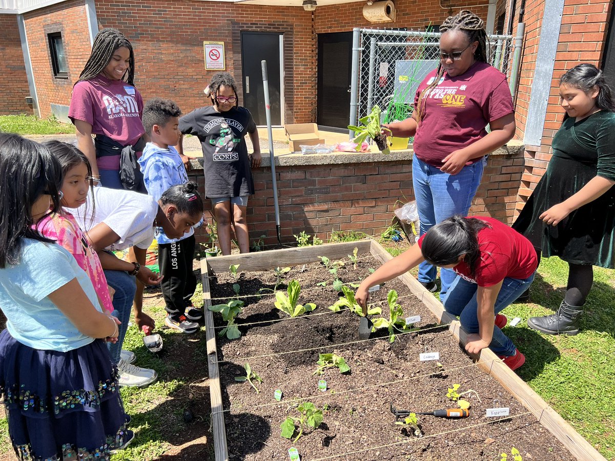 Thank you to our friends from Alabama A&amp;M for helping put the finishing touches on our garden!

<a href="/Graham_Wendy/">Wendy Graham</a>
#gatehsv
#cbu