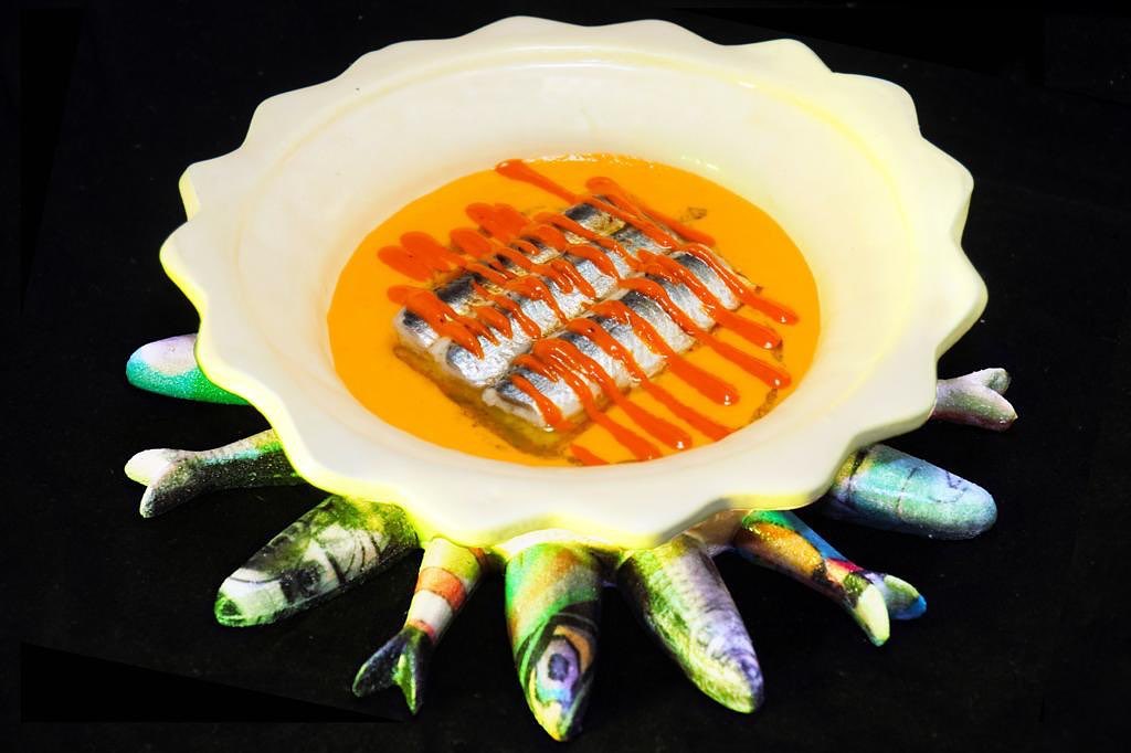 Lo de <a href="/Etxanobe/">Etxanobe</a> 
Presentación de la Lasaña de Anchoas en un plato impreso en 3D #Bilbao #Foodies