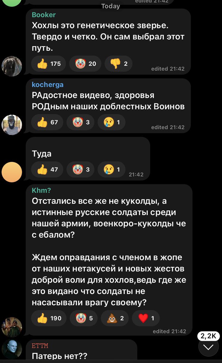 CrimeaUA1's tweet photo. The Ukrainian soldier WAS ALIVE when russians cut off his head‼️‼️‼️And here is reaction of russians... THEY ARE HAPPY‼️‼️‼️THEY WANT MORE‼️‼️‼️ https://t.co/WeBZQYZKm8 https://t.co/RSNvOXQmKh