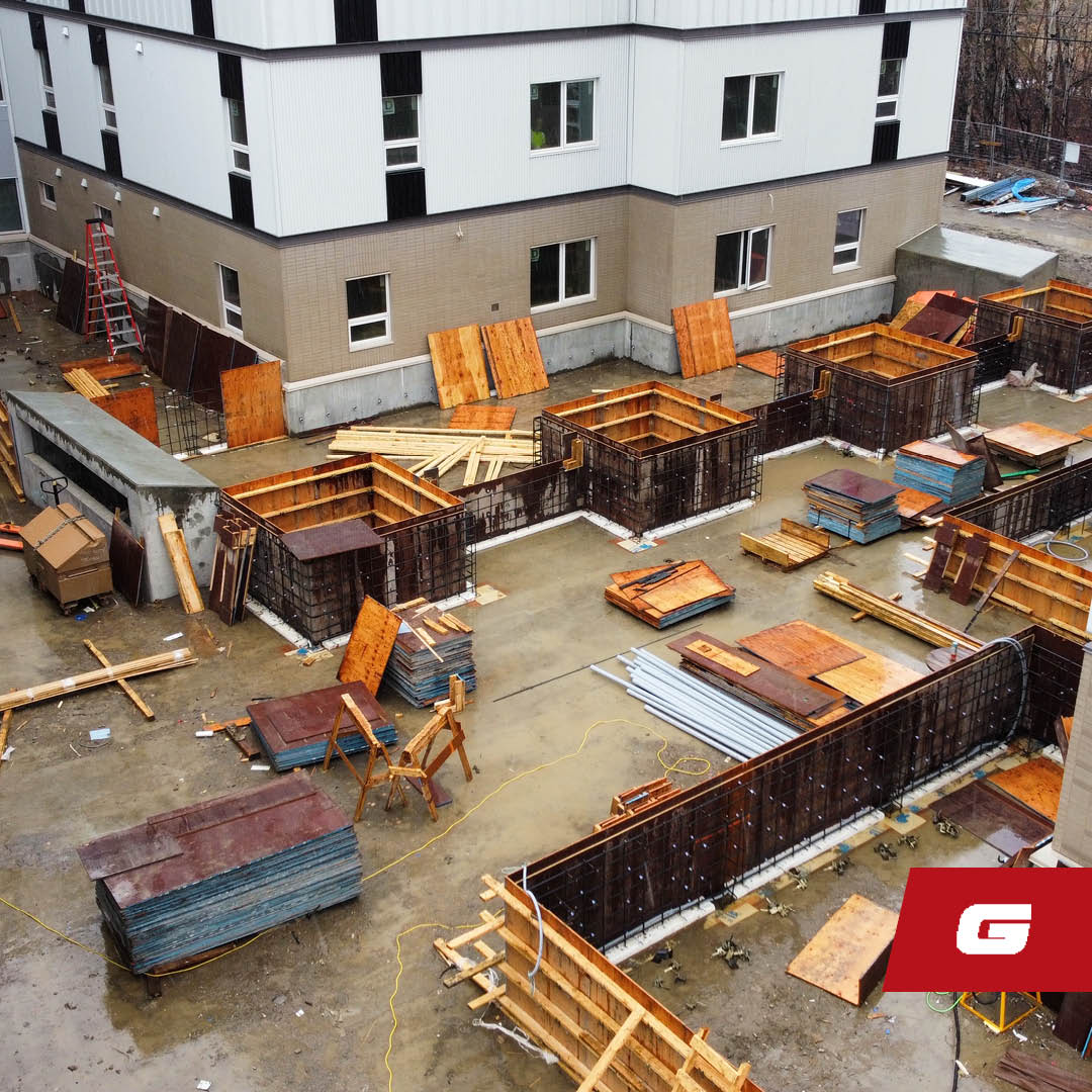 GrahamBuilds's tweet photo. .@Civida_CA's affordable housing project we're working on in #YEG is looking good! The West building is in the final finishing stages with final paint coats underway, while the East building has the gypcrete poured on the upper 3 floors. #AffordableHousing #GrahamBuilds https://t.co/JbnRerrMV9