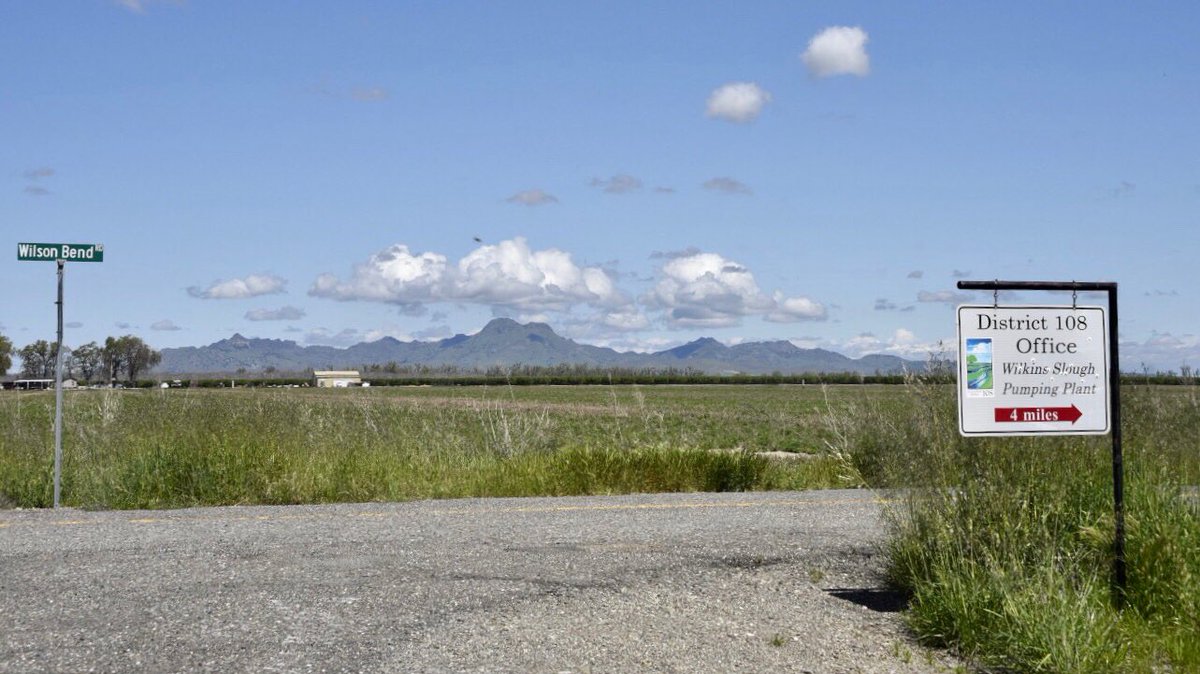 RD108Irrigation's tweet photo. Corner of State Route 45 and Wilson Bend Road. Just follow the arrow and you will find our headquarters. #sacvalley #colusacounty #grimesca https://t.co/ZvTL124yPW