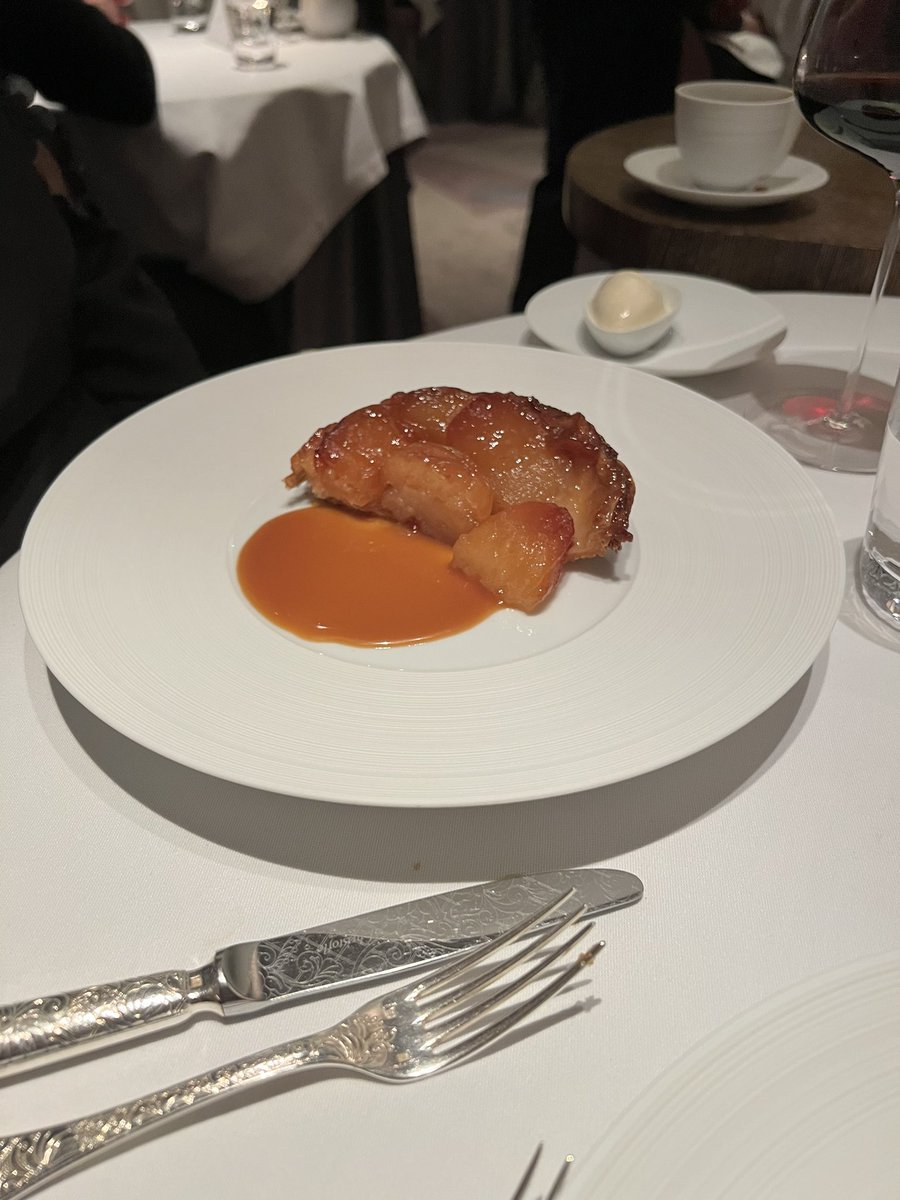 briggsym's tweet photo. @GordonRamsay possibly (definitely) the best dessert ever - Apple Tarte Tatin at Royal Hospital Road https://t.co/UqYFgB20v3