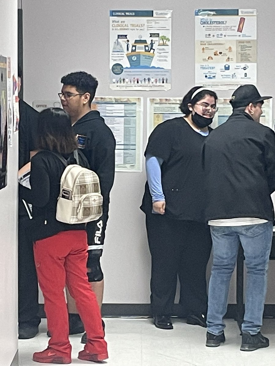 BowiePTECH tweet media