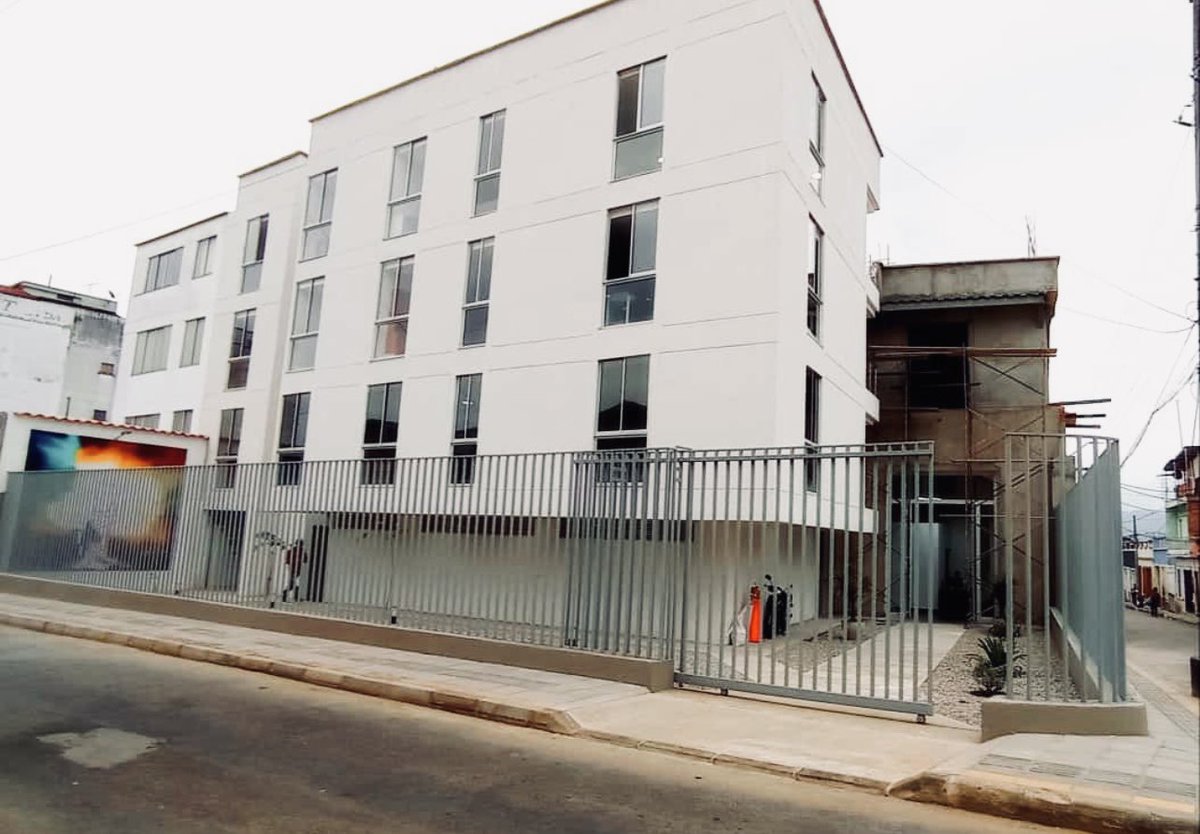 j07ejecmbga's tweet photo. Les informamos que nuestra nueva sede está ubicada en la Carrera 12 Número 31-08 Esquina. 

#Bucaramanga #Abogados #Ramajudicial https://t.co/aezLVdFOjZ