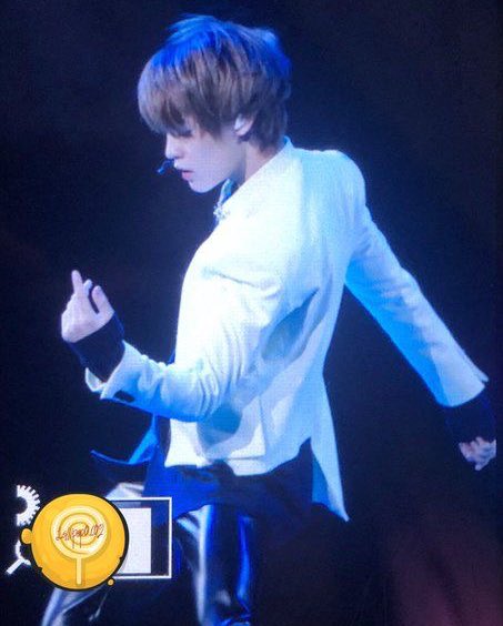 01HSCL's tweet image. wedding day :                   after the party :