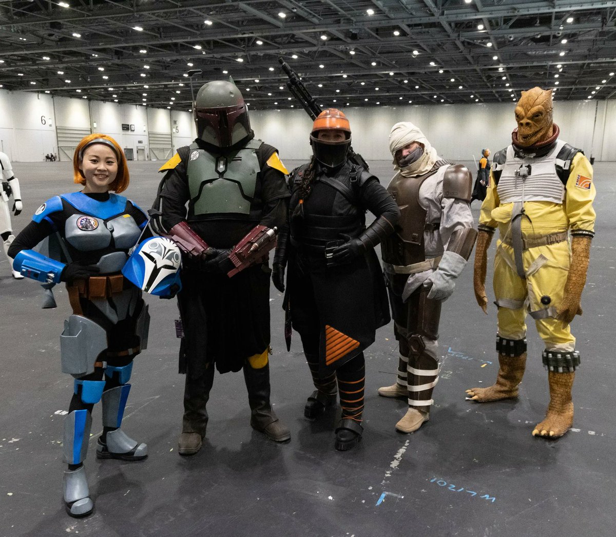 501stLegion's tweet photo. Be part of our Star Wars family!
Photo by Wayne Pictures.
@501stBHG #KraytClanDetachment #CloneTrooperDetachment @501stUnderworld
#501st #StarWars #Lucasfilm #Disney #StarWarsCelebrationEurope #SWCE2023 #BadGuysDoingGood #BadGirlsDoingGreat #OneGalaxyOneGoal #MakeAWishUK https://t.co/pcb2LDqXOr