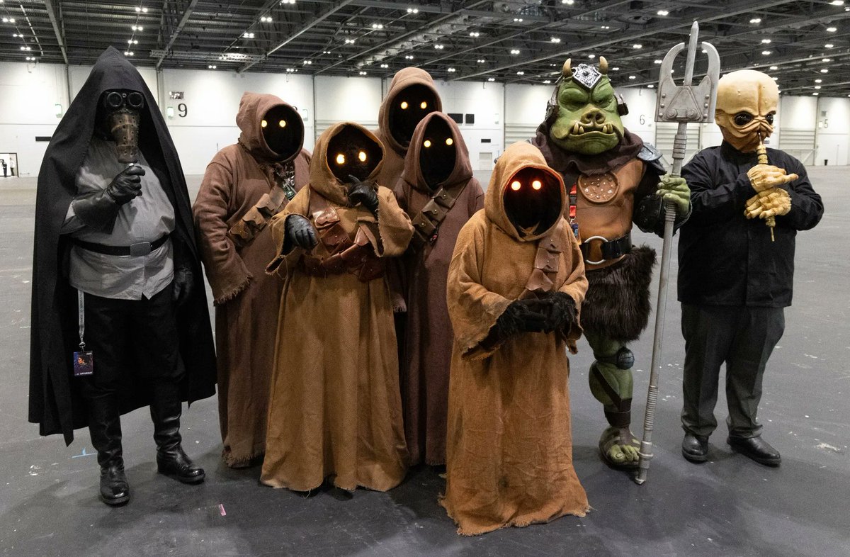 501stLegion's tweet photo. Be part of our Star Wars family!
Photo by Wayne Pictures.
@501stBHG #KraytClanDetachment #CloneTrooperDetachment @501stUnderworld
#501st #StarWars #Lucasfilm #Disney #StarWarsCelebrationEurope #SWCE2023 #BadGuysDoingGood #BadGirlsDoingGreat #OneGalaxyOneGoal #MakeAWishUK https://t.co/pcb2LDqXOr