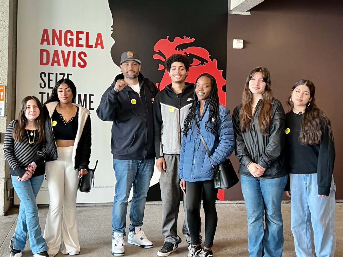 CURYJ's tweet photo. Our DBB fellows, H4J and Life Coaching participants at the Angela Davis Exhibit #SeizeTheTime in partnership with the Zimmerli Art Museum at Rutgers University. This exhibit explores the ways in which radical Black history is remembered, preserved, and mobilized. https://t.co/718vC7o8kP