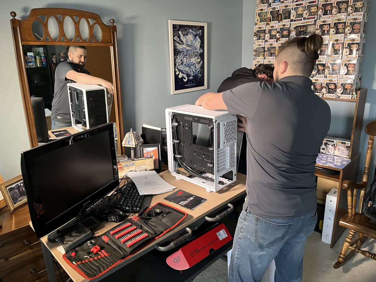 COSFilmsINC's tweet photo. We are onto our 4th computer build for this year!
This time for a client and he’s looking the get a new editing PC assembled.
Let’s get to it!
#pcbuild #editingpc #creatives #videoproduction #filmediting #filmmaking #shortfilms #milwaukee #wisconsin https://t.co/K42M0I6RLX