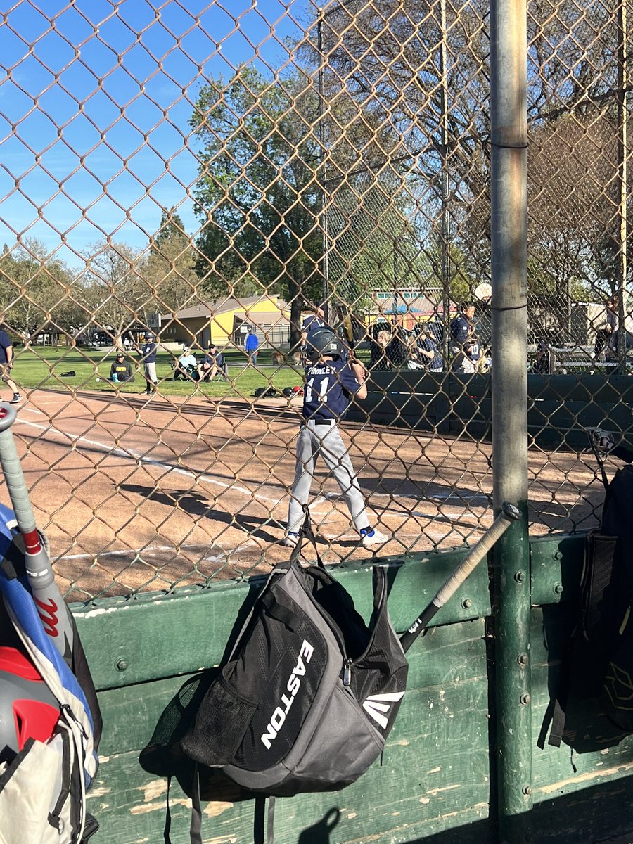 MsKoontzMDUSD's tweet photo. Sooo fun to catch so many Gators on the baseball field tonight! Thanks for inviting me 💜🐊⚾️ #relationshipsmatter
#gatorprin https://t.co/3c9dQHzLq2