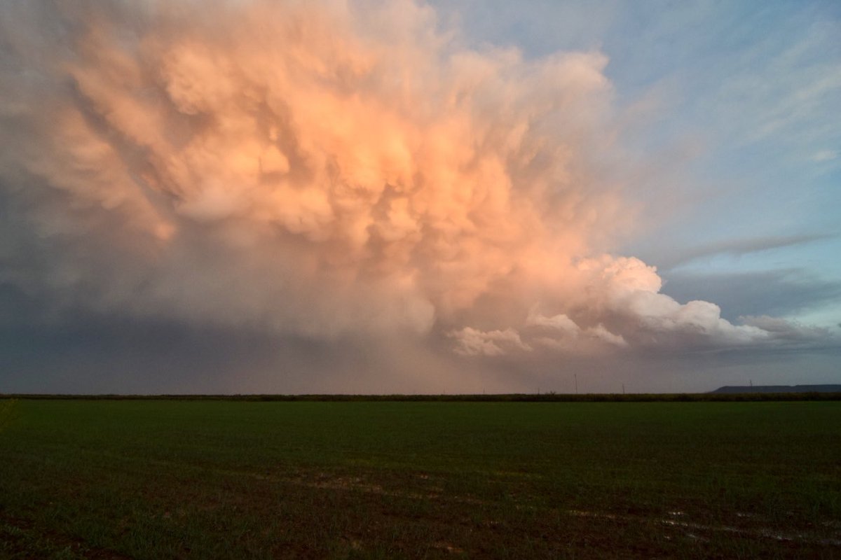 Weather Intercepts Storm Chasing on Twitter "RT WxFanaticCC Few pics