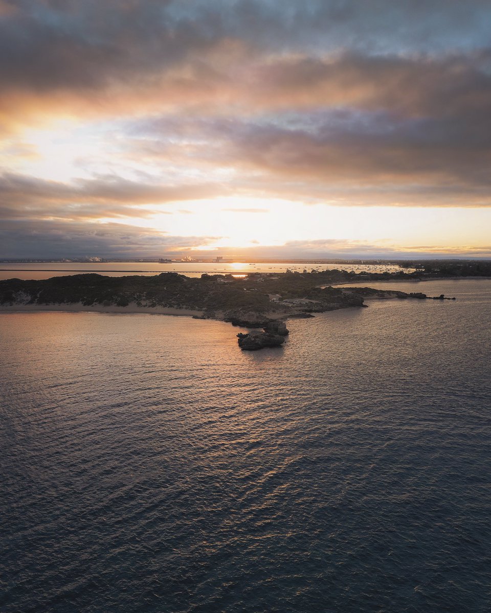 Capturesbyjordan tweet media