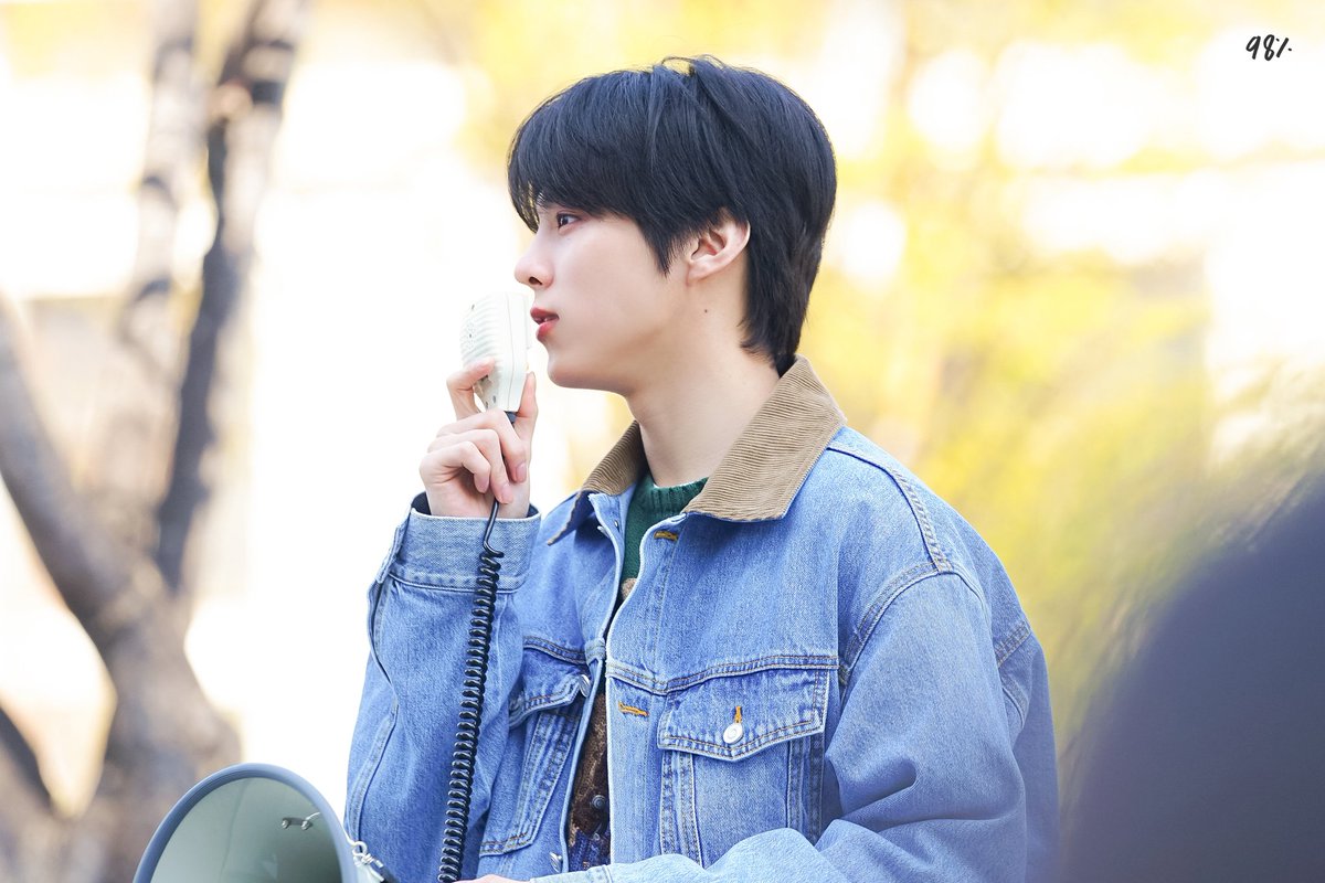 230408 HQ

📢💓

#김우석 #우석 #KIMWOOSEOK #WOOSEOK #Blank_Page #Dawn #쇼음악중심 #미니팬미팅