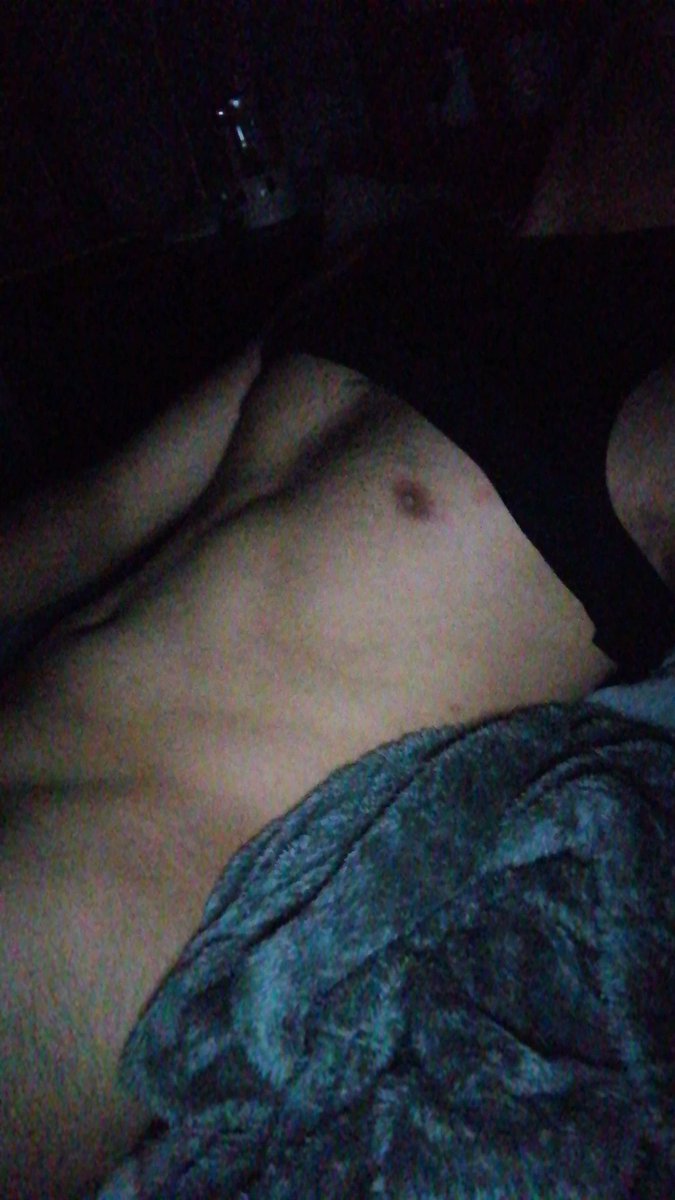 cherry_boy05's tweet photo. Medio abandonado los tenía pero acá andamos de vuelta 😝🍒🍆
#gay #pecs #chest #nude #muscle #hot #hotness #sexy #sex https://t.co/IPLMzs4vf2