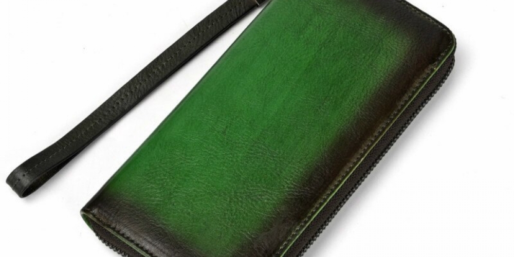 concealidentit1's tweet photo. #rfid Women's RFID Genuine Leather Long Clutch Wallet https://t.co/oPLhigFUj6 https://t.co/ckrvn48ROm