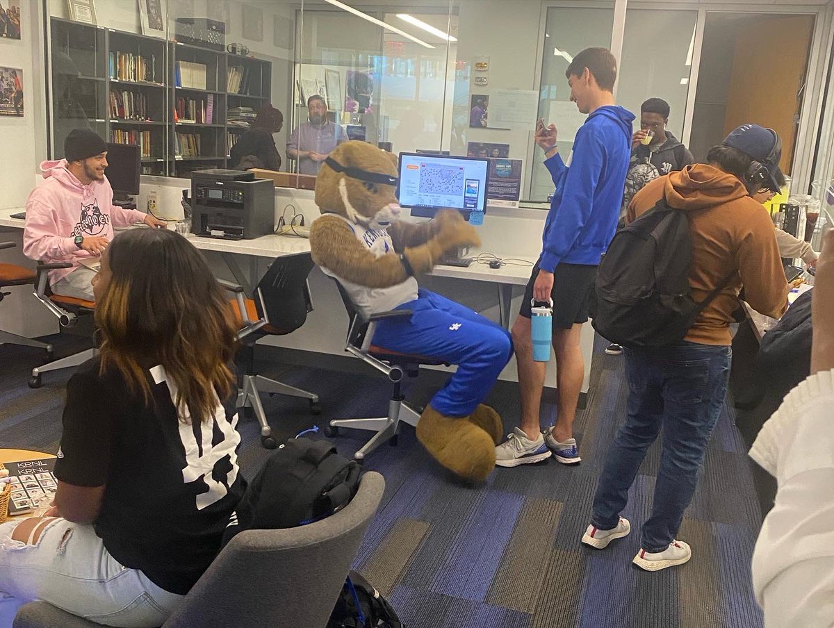 damonlewismba's tweet image. The Office of Institutional Diversity is celebrating our Student Employees during Student Employee Appreciation Week in our Martin Luther King Center. University of Kentucky 
#puttingstudentsfirst
#seeblue💙😸