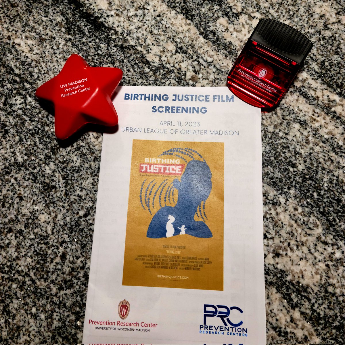 Ortho2Rads's tweet photo. Attended the @UWPrevMed UW Prevention Research Center Campus BIRTHING JUSTICE Film Screening which showcases pregnant black person mortality in the USA 😮💨🤕
#PowerfulFilm #Work2BeDone💪🏾 #BlackMaternalHealthWeek #MaternityHealth #HealthEquity #RacismAndBiasInMedicine @UWHealth https://t.co/B4ilhMXlCR