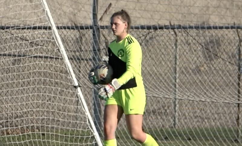 Channel1450com's tweet photo. Cherese Mitchell was in goal for the Senators last night and got the shutout against UHigh.

Springfield High remains unbeaten with a 3-0 victory on Tuesday:
https://t.co/E3HmLjMxvN https://t.co/eZ3Qjuz70A
