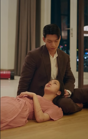 StandardMuse's tweet photo. Still haven't recovered. Will never recover.
#littlewomen #choidoil #injoo https://t.co/lrTtHn1aSX