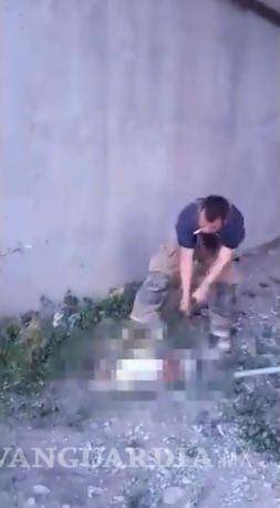 CallejeritosCV's tweet photo. #Monclova | BOMBEROS Y PROTECCIÓN CIVIL “RESCATABAN” PERROS PARA ASESINARLOS A SANGRE FRÍA.

Hasta donde llega la e$tup1d3s humana; donde #bomberos han recogido animales en situación de calle para asesinarlos en Monclova #cohahuila, las autoridades no responden. 

VIDEO FUERTE. https://t.co/YbZLHkPkNt