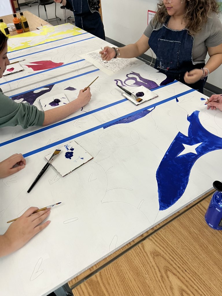 Art Club has been hard at work on a special mural project... stay tuned! 🎨 #artclub #arteducation #dvproud #dvisdfinearts