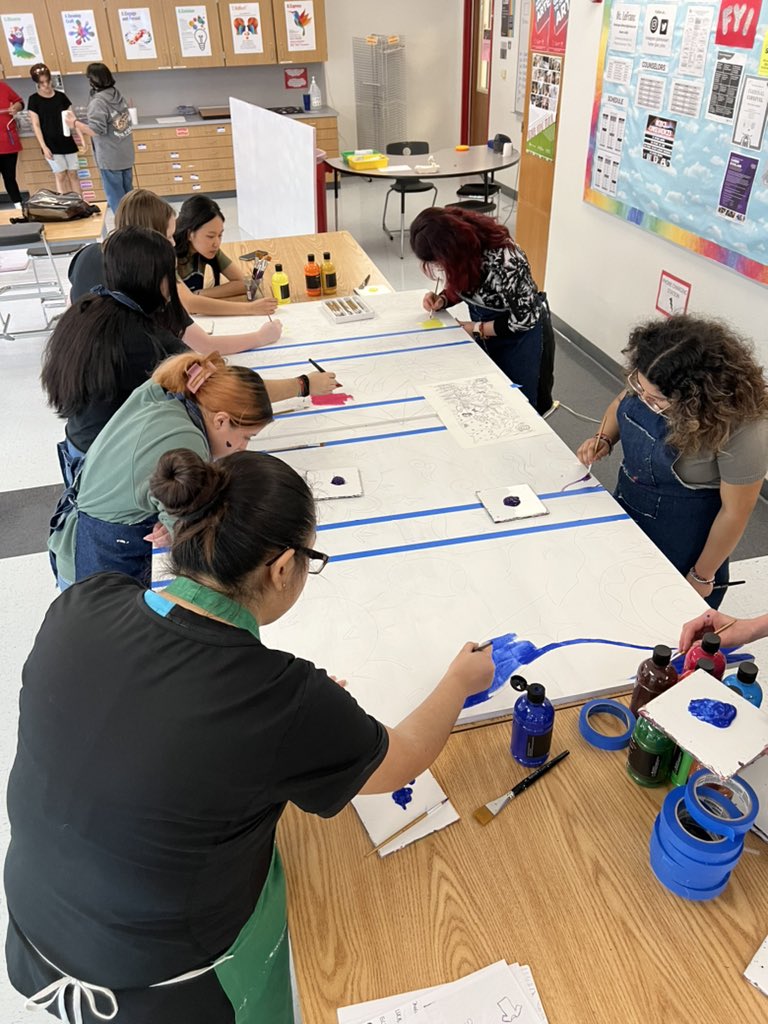 DVHS Visual Art tweet media