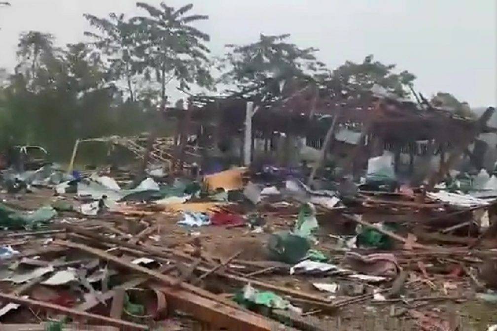 The relentless air attacks across #Myanmar highlight the urgent need to suspend the import of #aviation fuel. Amnesty reiterates its calls on all states and businesses to stop shipments .... <a href="/amnestyusa/">Amnesty International USA</a> 

#WhatsHappeningInMyanmar 

Find out more: amnesty.org/en/latest/news…